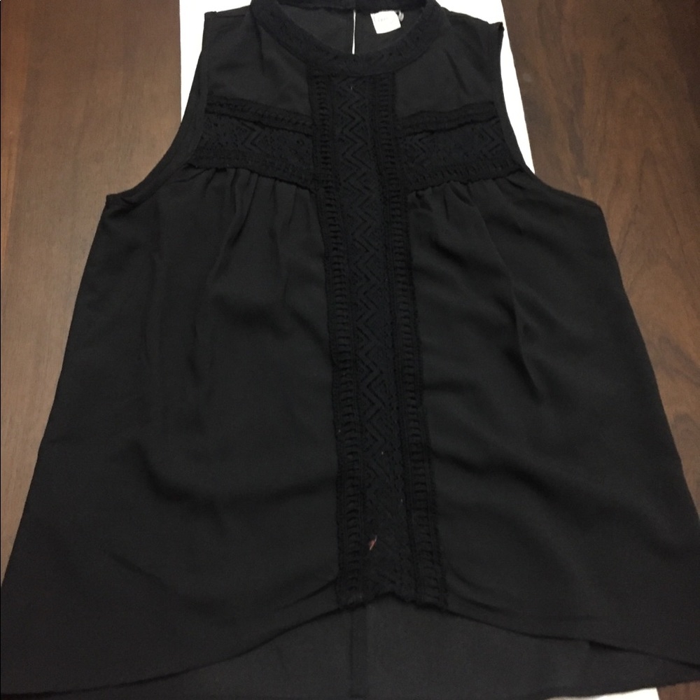 Sleeveless/tank